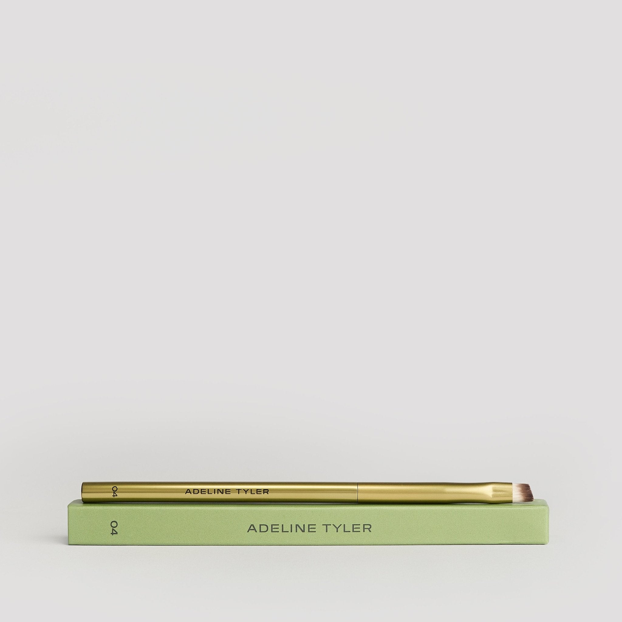 Brush No. 04 – Vegan Angled Eyeliner Brush - ADELINE TYLER